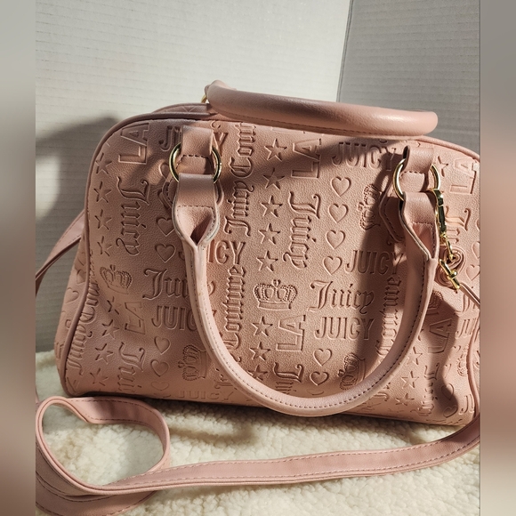 Juicy Couture Pink Taffy Daydreamer satchel. - Picture 4 of 15